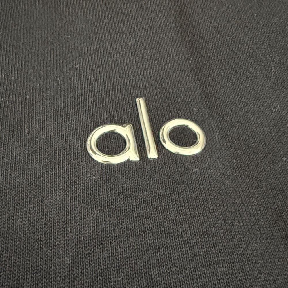 ALO Yoga Accolade Crew Neck Pullover - Picture 2 of 4